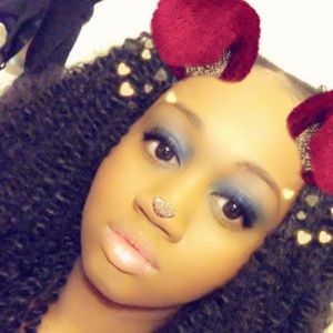 Meet your Posher, Briana